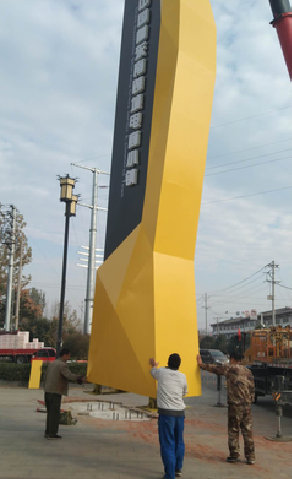 金门标识标牌的安装方法。